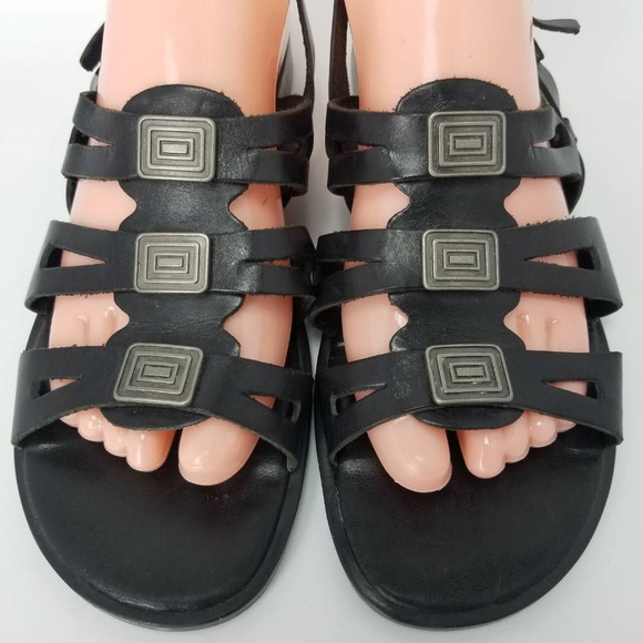 Montego Bay Club Womens Slingback Sandals Black Leather Buckle 9 - Picture 3 of 9